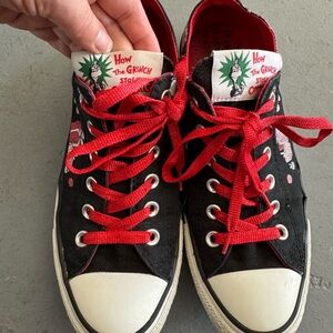 Dr. Seuss how the Grinch stole Christmas converse sneakers women 8.5
